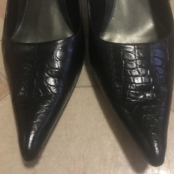 Nine West Akinao Crocodile Pattern Leather Heels - Picture 4 of 6